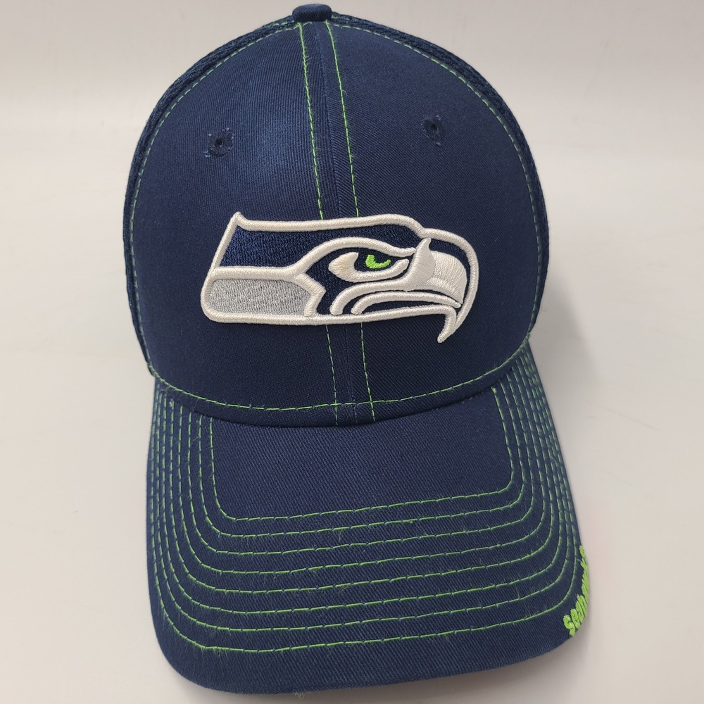 Seattle Seahawks Hat Fitted M-L Mesh New Era 39Thirty Blue NFL Football Logo Men